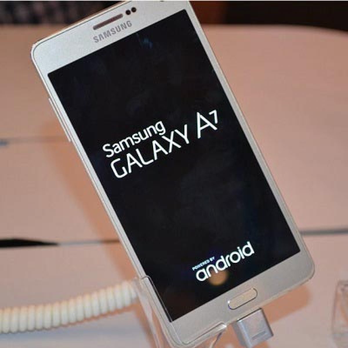 Samsung телефон 2015 белый
